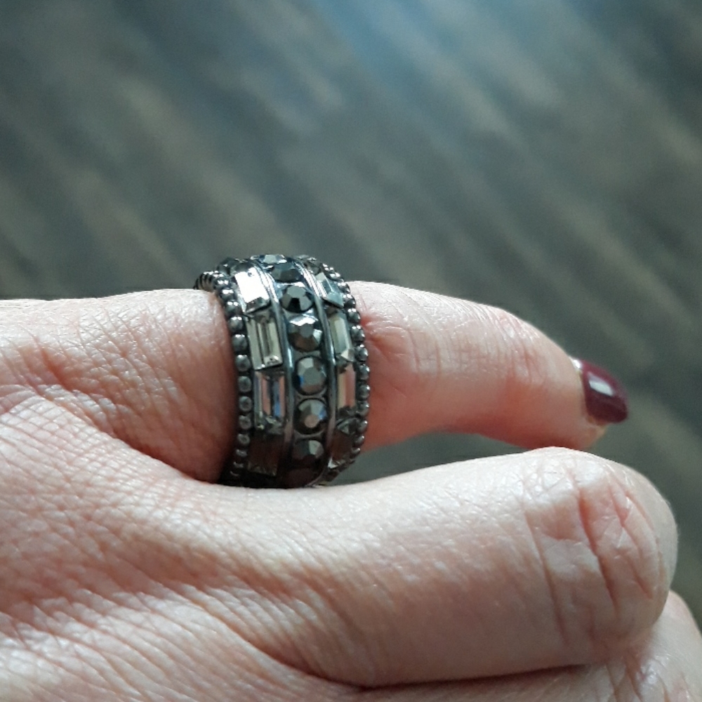 Ring - Picture 4 of 4